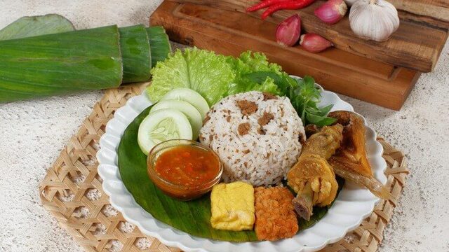 Cara Mengolah Oncom Sunda Menjadi Hidangan Mewah Nan Gurih