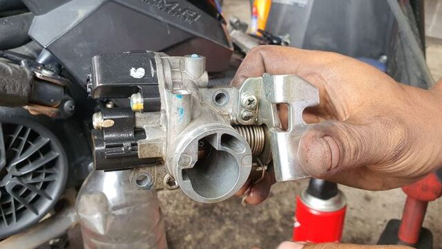 Penyebab Motor Matic Brebet: Kenali 5 Gejala Injector Kotor